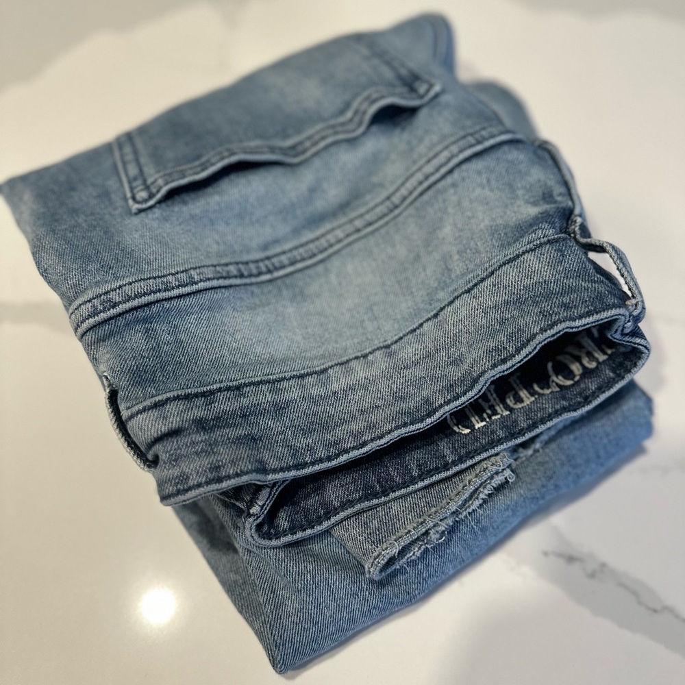 H&M Light Blue Skinny Jeans